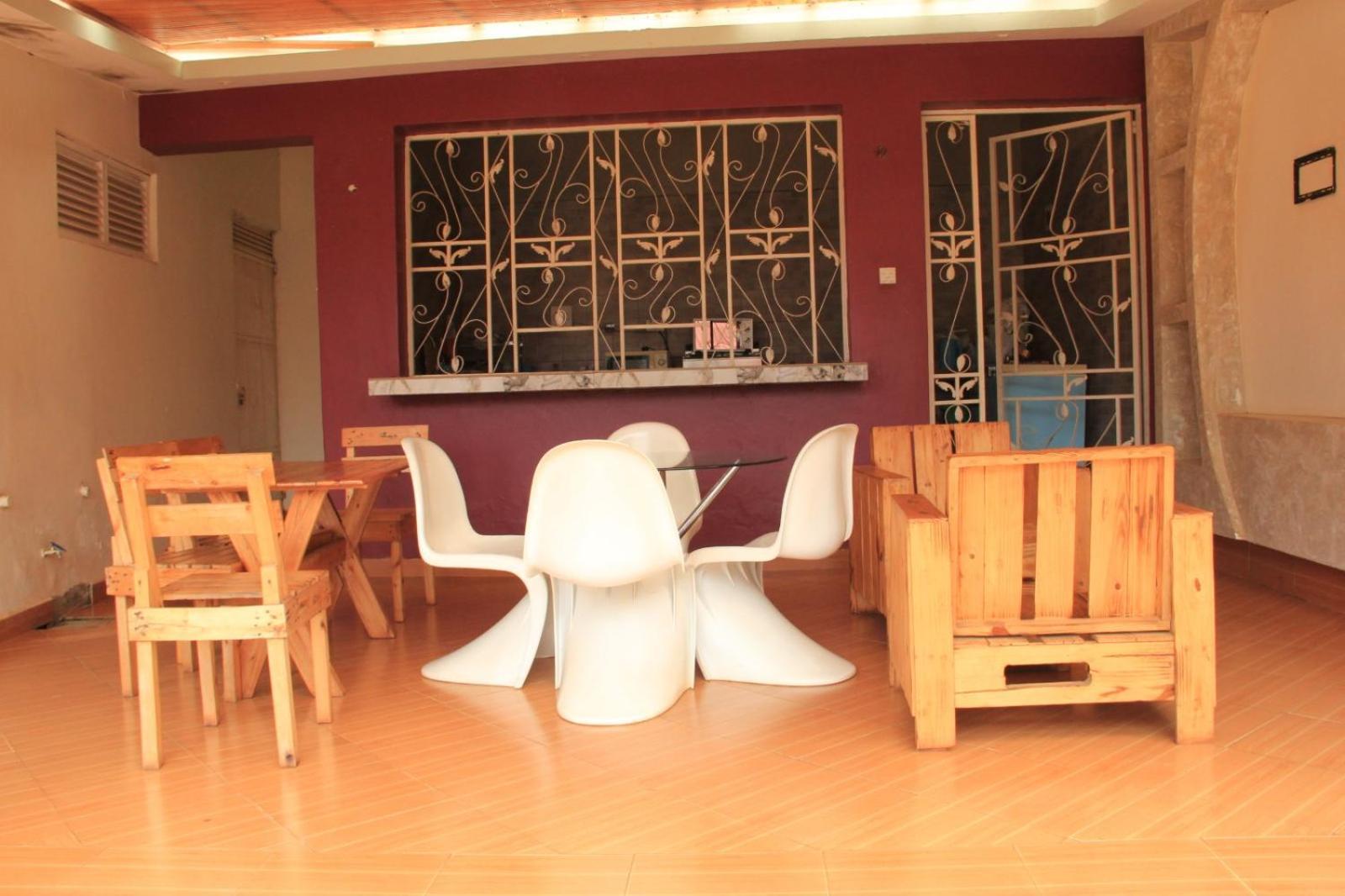 Airport Shoebill Hotel Энтеббе Экстерьер фото